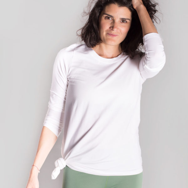Asymmetric t-shirt with long sleeves